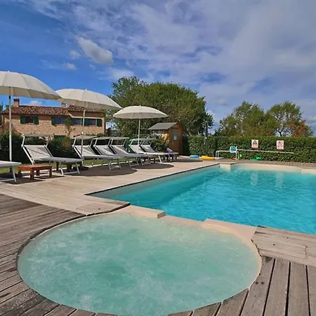 Il Montale Montelabbate Apartment Ripe