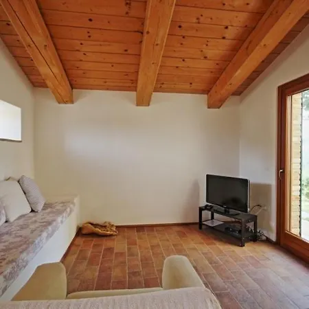 Il Montale Montelabbate Apartment Ripe